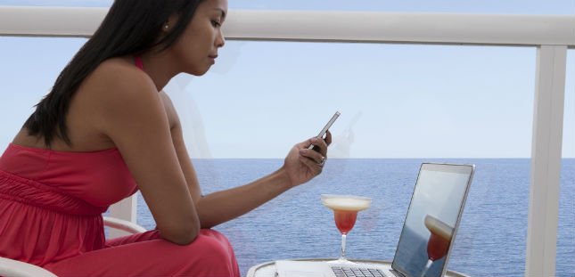 Pullmantur Renews MTN Deal