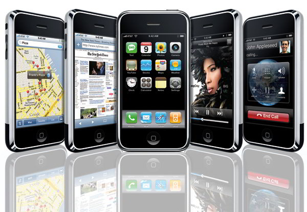 Nearly 2 in 5 Smartphone Users Accessed Travel Content from their Device in July